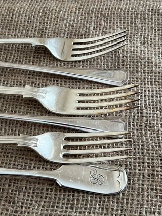 Mismatched Fork Set